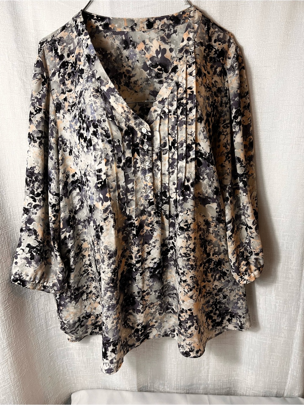 Women's Abstract Print V-Neck Blouse in Neutral Mix PLUS SISE XXL